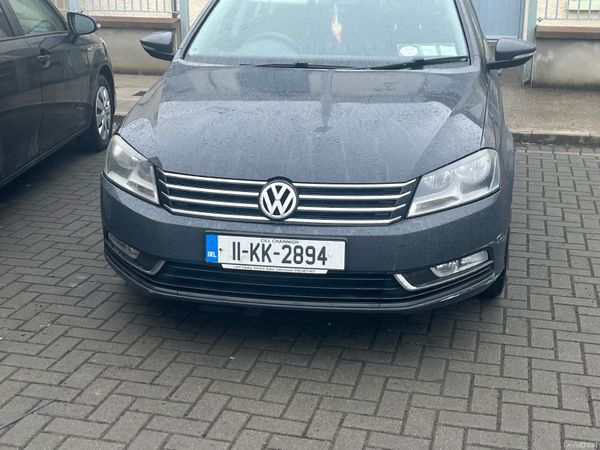Volkswagen Passat Saloon, Diesel, 2011, Grey