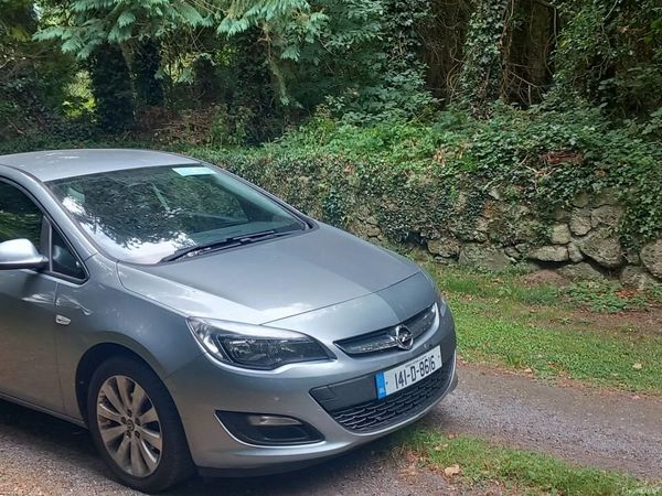 Opel Astra Saloon, Diesel, 2014, Silver
