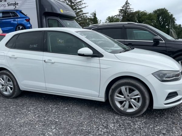 Volkswagen Polo Hatchback, Petrol, 2020, White