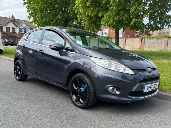 Ford Fiesta Hatchback, Petrol, 2010, Grey