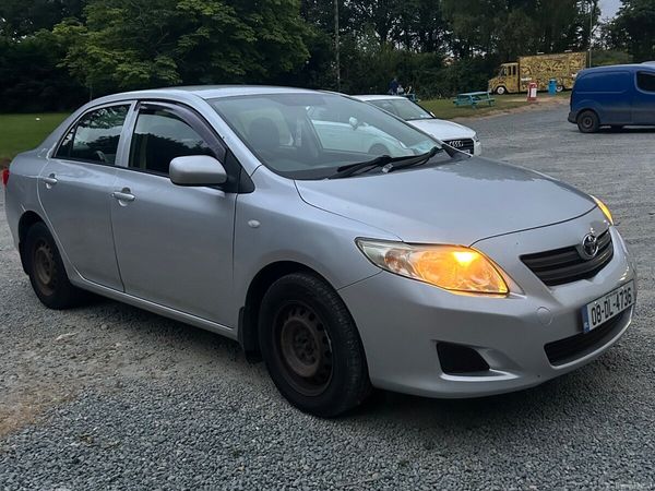 Toyota Corolla Saloon, Diesel, 2008, Silver