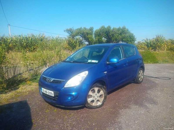 Hyundai i20 Hatchback, Diesel, 2009, Blue