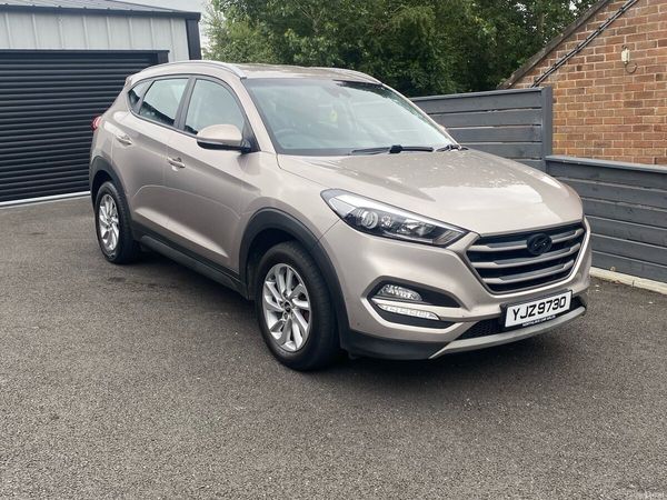 Hyundai Tucson SUV, Diesel, 2016, Beige
