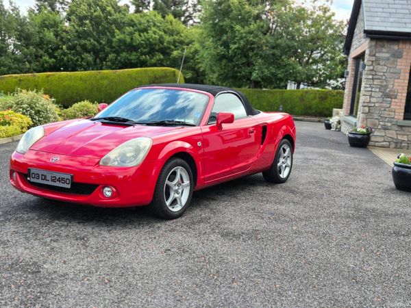 Toyota MR2 Convertible, Petrol, 2003, Red