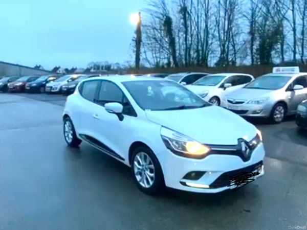Renault Clio Hatchback, Diesel, 2018, White