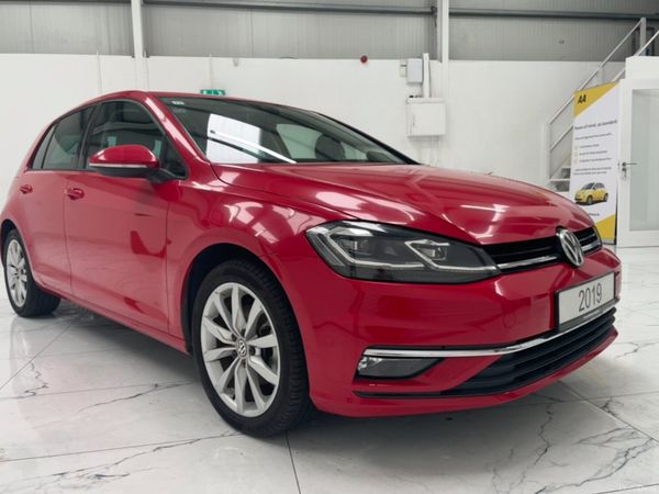 Volkswagen Golf Hatchback, Petrol, 2019, Red