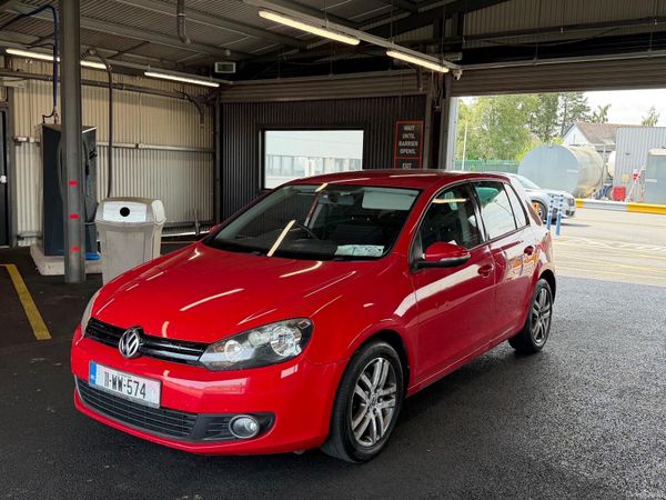 Volkswagen Golf Hatchback, Diesel, 2011, Red