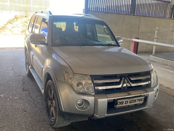 Mitsubishi Pajero SUV, Diesel, 2008, Silver