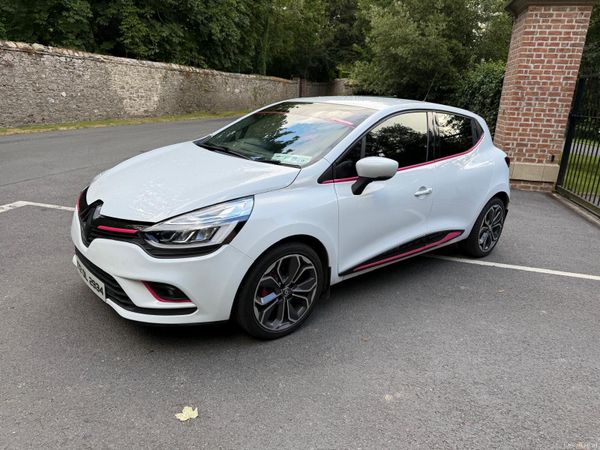 Renault Clio Hatchback, Diesel, 2017, White