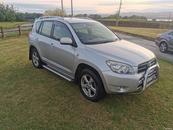 Toyota RAV4 SUV, Diesel, 2008, Silver