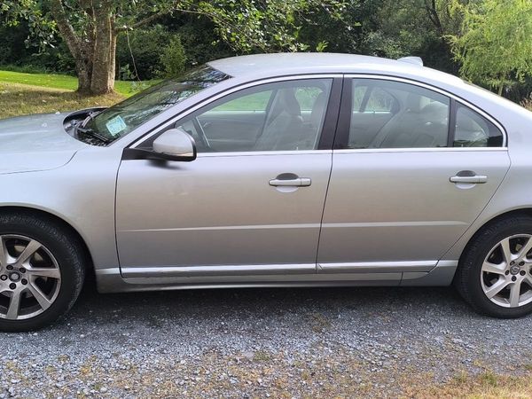 Volvo 80 Series Saloon, Diesel, 2015, Silver