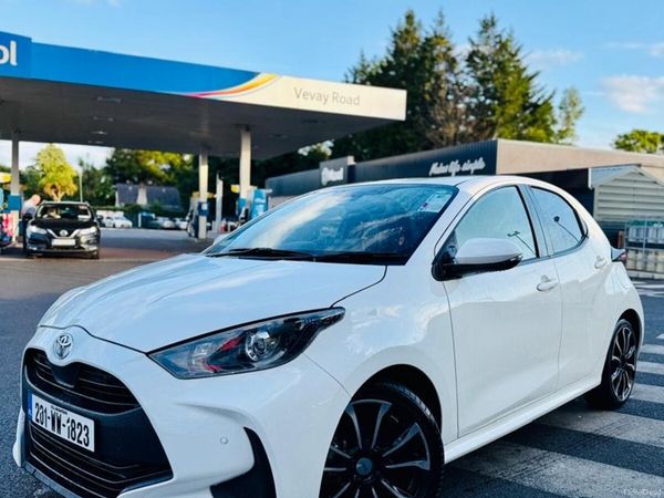 Toyota Yaris Hatchback, Petrol, 2020, White
