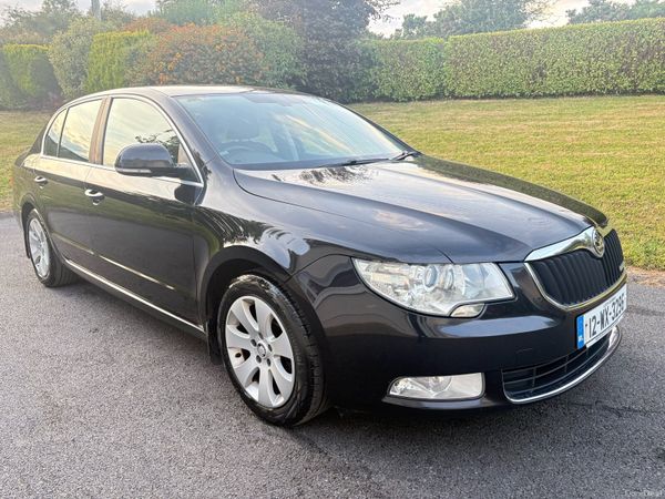 Skoda Superb Hatchback, Diesel, 2012, Black