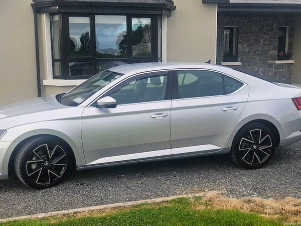 Skoda Superb Saloon, Diesel, 2016, Silver