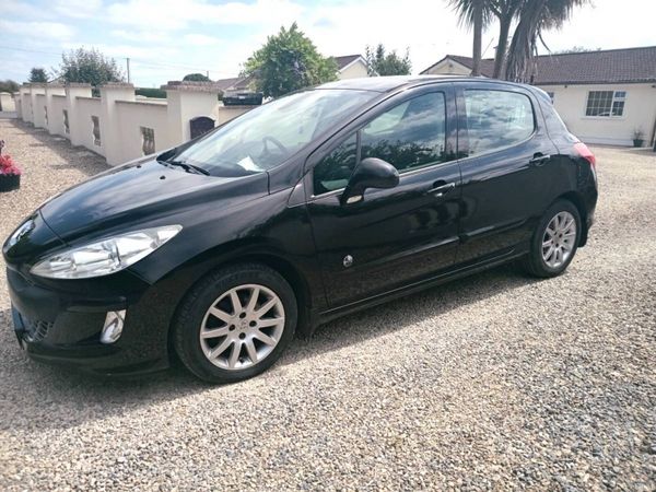 Peugeot 308 Hatchback, Diesel, 2011, Black