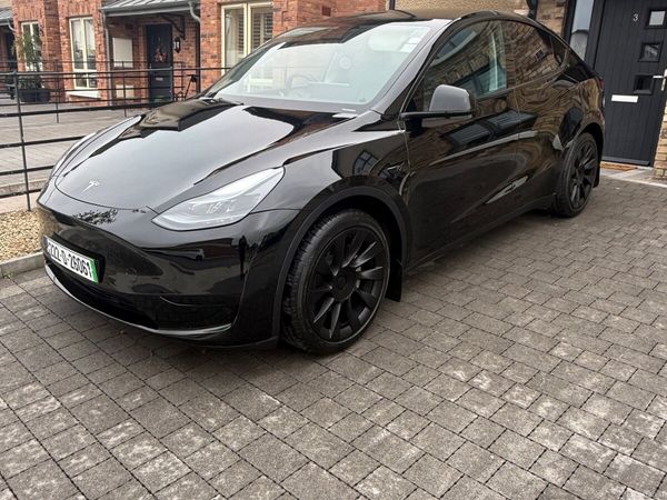 Tesla Model Y Hatchback, Electric, 2022, Black
