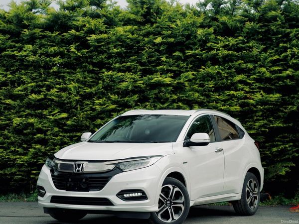 Honda Vezel SUV, Petrol Hybrid, 2018, White