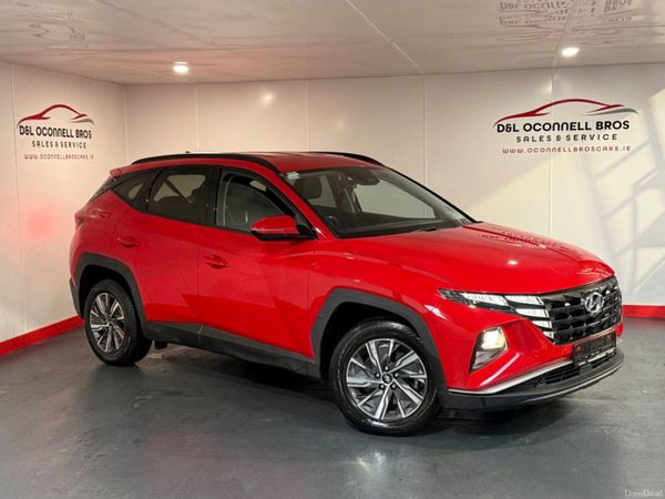 Hyundai Tucson MPV, Petrol Hybrid, 2021, Red