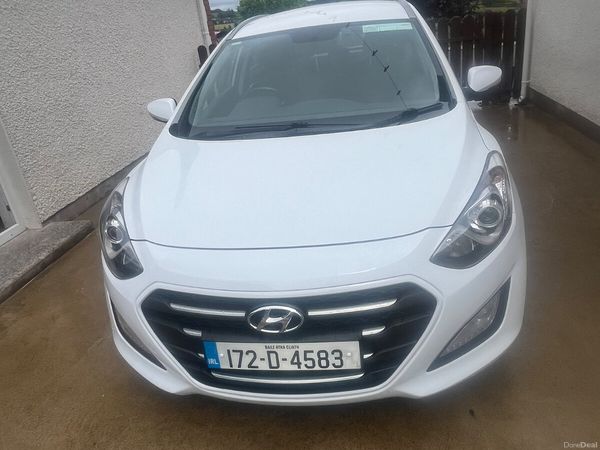 Hyundai i30 Estate/Jeep, Diesel, 2017, White