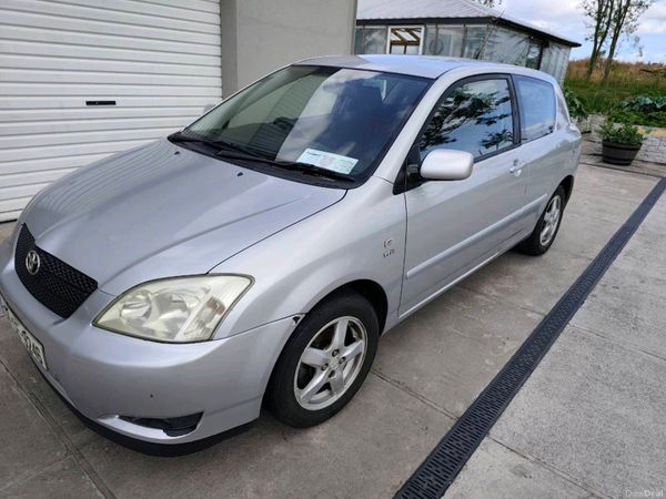 Toyota Corolla Hatchback, Petrol, 2004, Silver