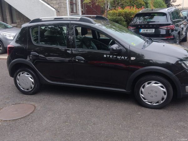 Dacia Sandero Stepway Hatchback, Diesel, 2015, Black