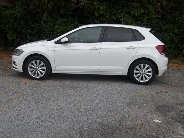 Volkswagen Polo Hatchback, Petrol, 2018, White