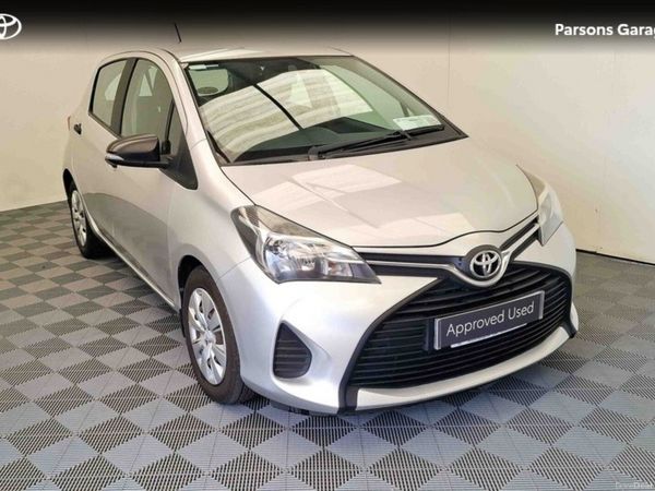 Toyota Yaris Hatchback, Petrol, 2016, Silver