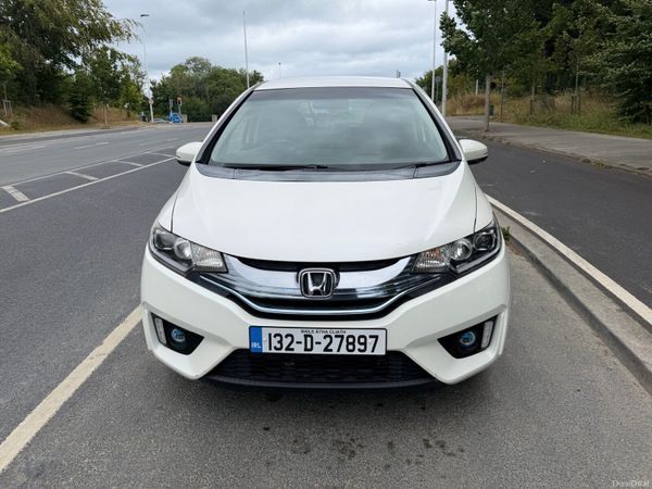 Honda Fit Hatchback, Petrol Hybrid, 2013, White