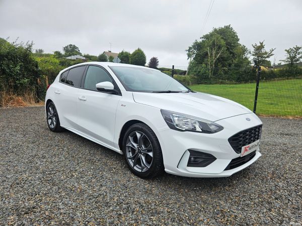 Ford Focus Hatchback, Diesel, 2020, White