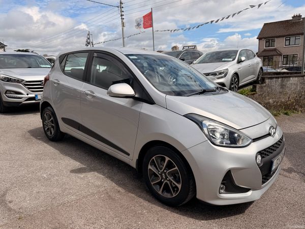 Hyundai i10 Hatchback, Petrol, 2017, Grey