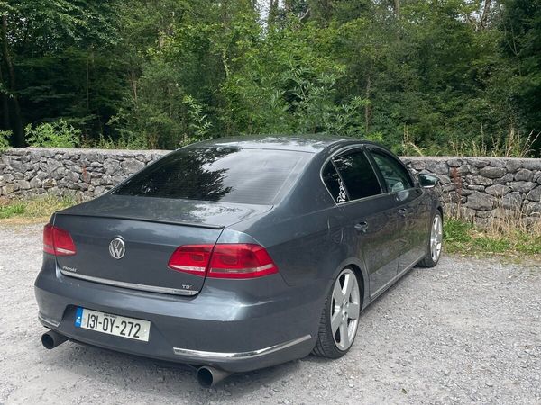 Volkswagen Passat Saloon, Diesel, 2013, Grey