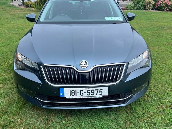 Skoda Superb Hatchback, Diesel, 2018, Grey