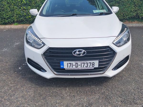 Hyundai i40 Saloon, Diesel, 2017, White