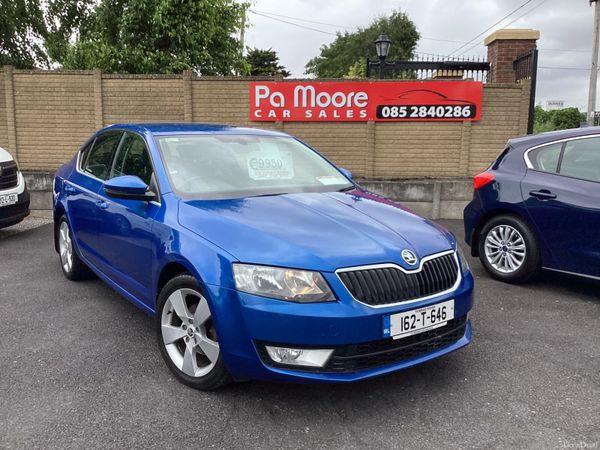 Skoda Octavia Saloon, Diesel, 2016, Blue
