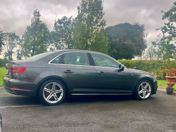 Audi A4 Saloon, Diesel, 2017, Grey