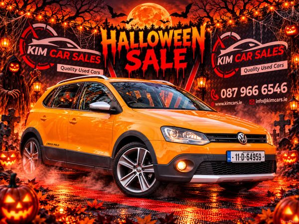 Volkswagen Polo Hatchback, Petrol, 2011, Orange