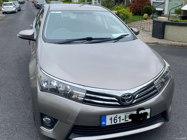 Toyota Corolla Saloon, Diesel, 2016, Bronze