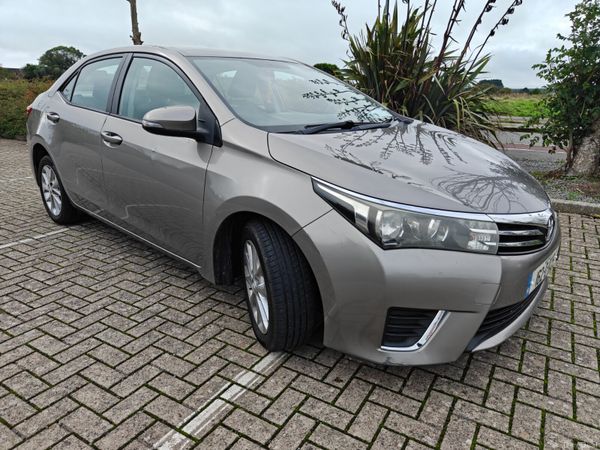 Toyota Corolla Saloon, Diesel, 2016, Grey