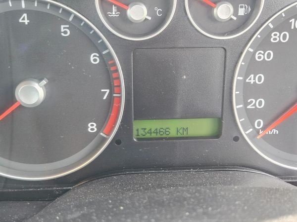 Ford Focus Saloon, Petrol, 2007, Grey