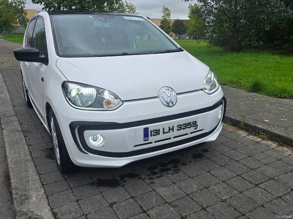 Volkswagen up! Hatchback, Petrol, 2013, White
