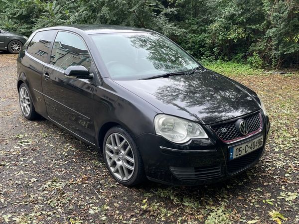 Volkswagen Polo Hatchback, Petrol, 2005, Black