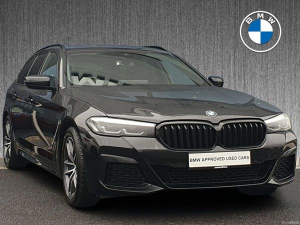BMW 5-Series Estate, Petrol Plug-in Hybrid, 2021, Black