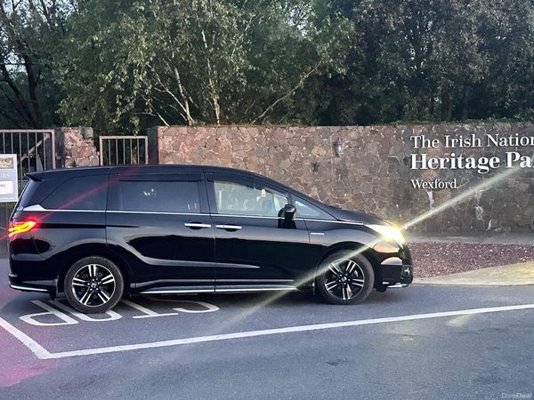 Honda Odyssey MPV, Petrol Hybrid, 2016, Black