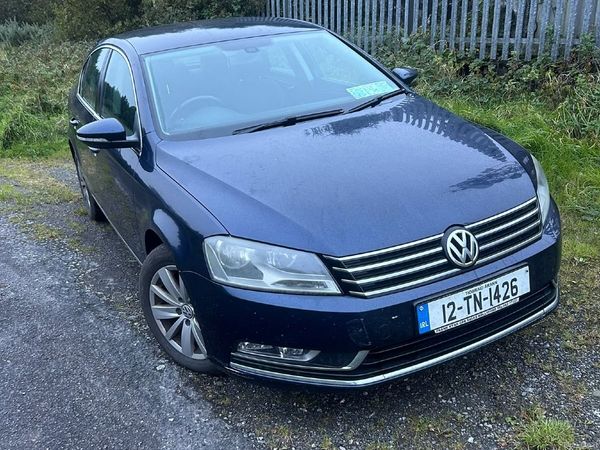 Volkswagen Passat Saloon, Diesel, 2012, Blue