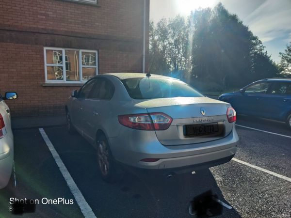 Renault Fluence Saloon, Diesel, 2011, Silver