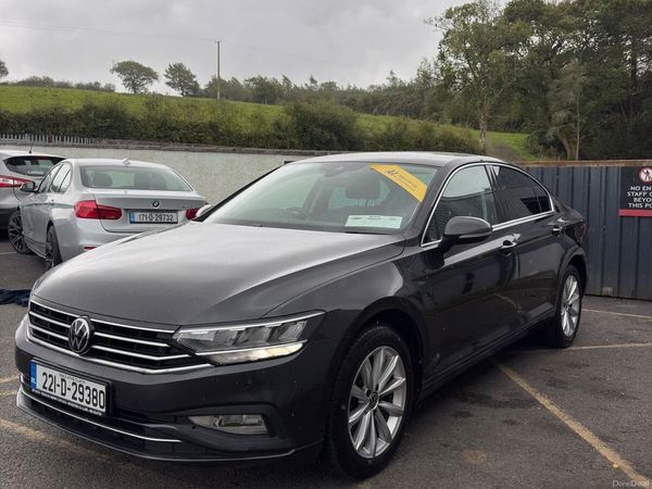 Volkswagen Passat Saloon, Diesel, 2022, Grey