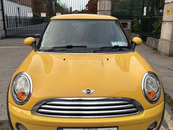 Mini Cooper Hatchback, Petrol, 2008, Yellow