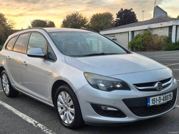 Vauxhall Astra Estate, Diesel, 2015, Silver