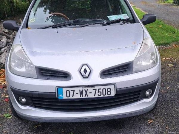 Renault Clio Hatchback, Petrol, 2007, Silver