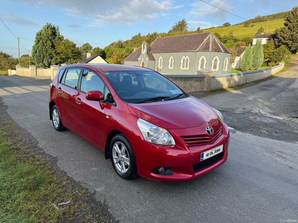 Toyota Verso MPV, Diesel, 2010, Red
